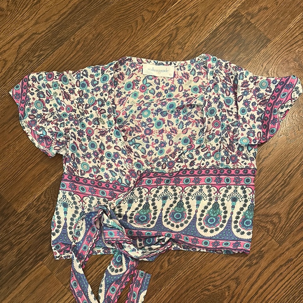 Pink and Blue Floral Crop Top with Ruffled Sleeves